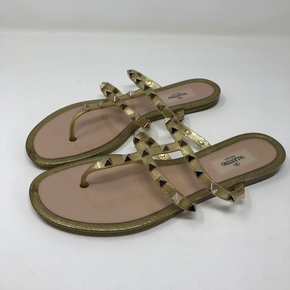 Valentino Studded Thong Flip Flop Sandal Womens 40 9 Gold Designer Old Money - Picture 3 of 9